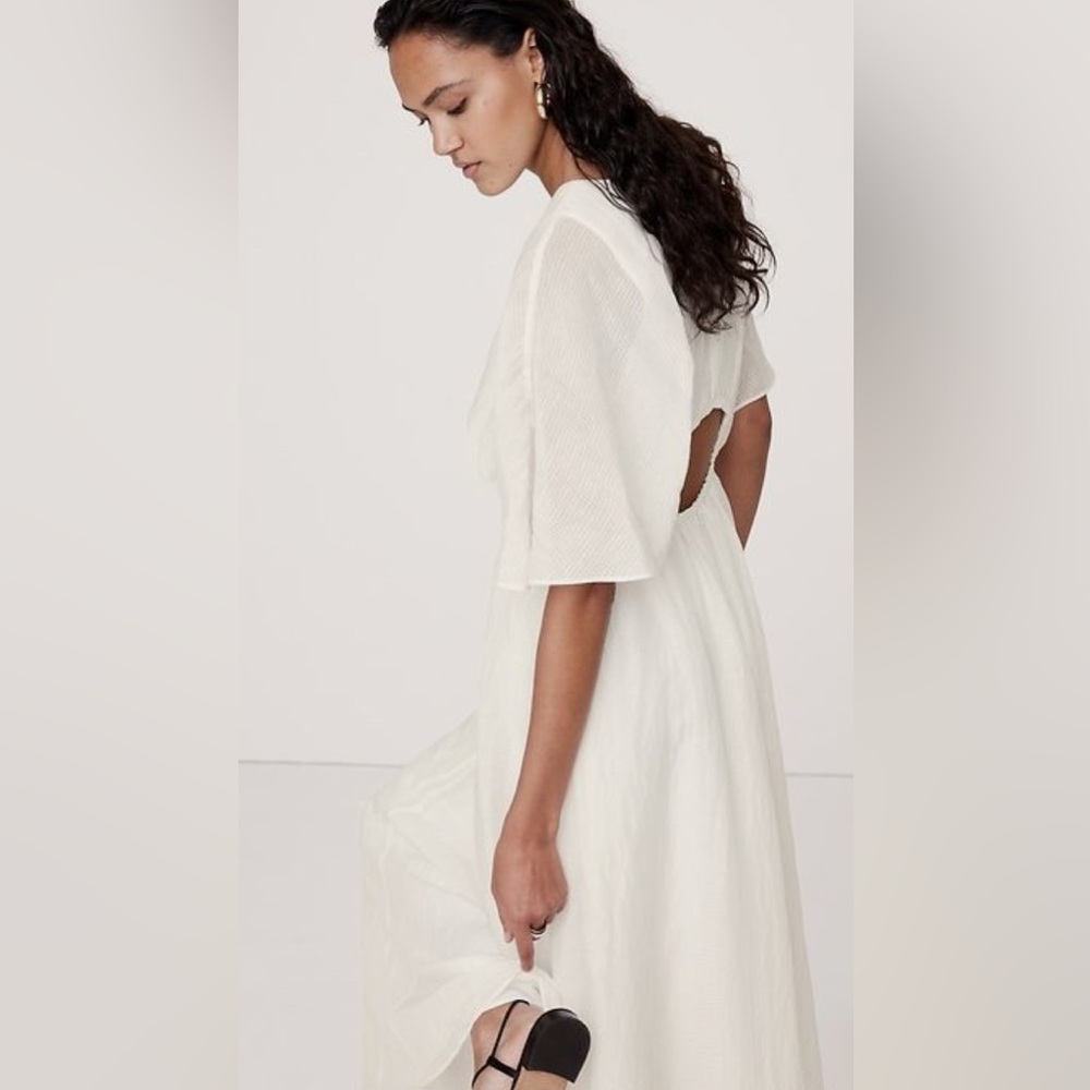 Banana Republic Creamy White Dress size S NWT